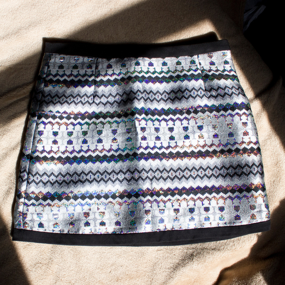 Holographic Mini Skirt Patterned by TCEC